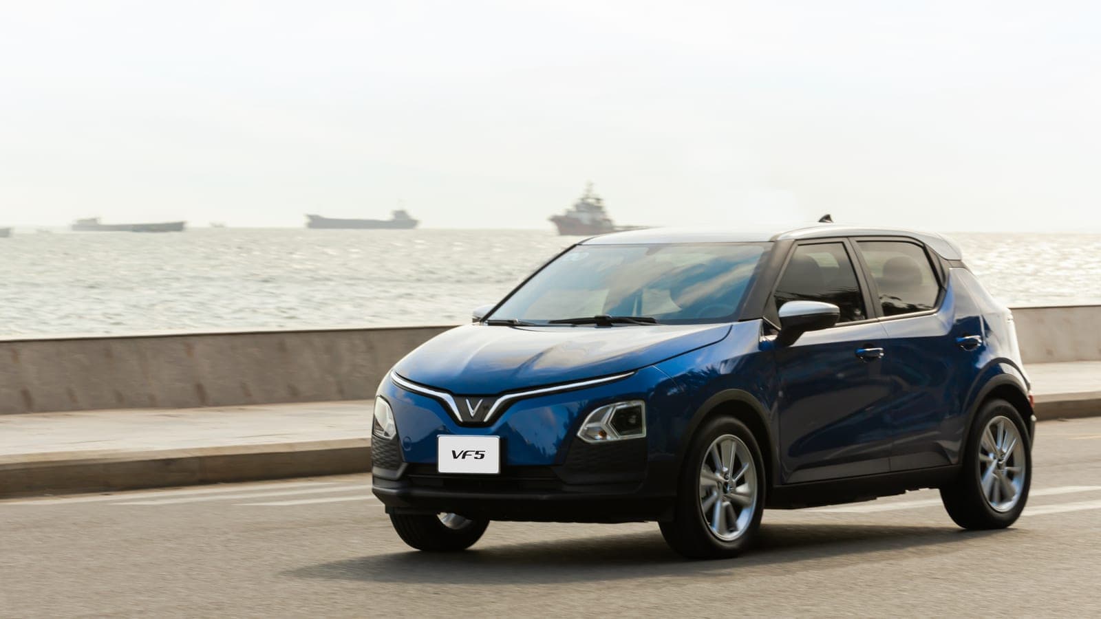 VinFast VF 5 — bên hông